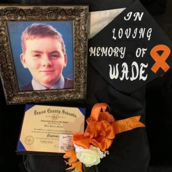 Meet your Posher, Erica - Picture 3 of 4